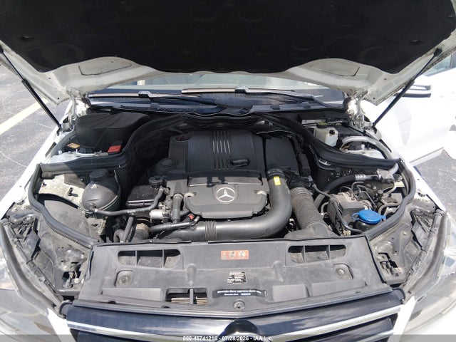 2014 Mercedes-benz C 250 Sport მანქანა იყიდება აუქციონზე, vin: WDDGF4HB0EA937271, აუქციონის ნომერი: 45741216
