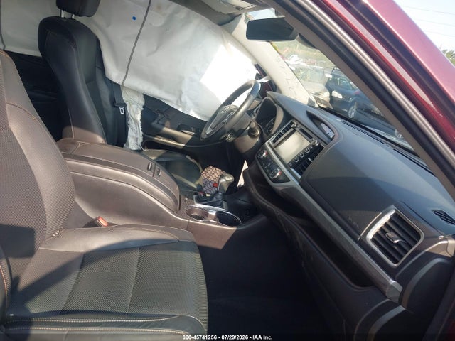 Toyota Highlander Limited 2018 5TDDZRFH2JS873014 Image 5