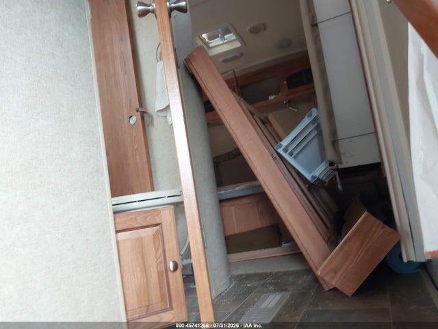 Forest River Rockwood 8280ws 2014 4X4FRLD23E1857406 Image 5
