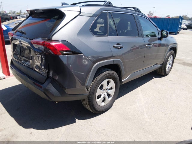2T3K1RFV4KW005729 Toyota RAV4 LE