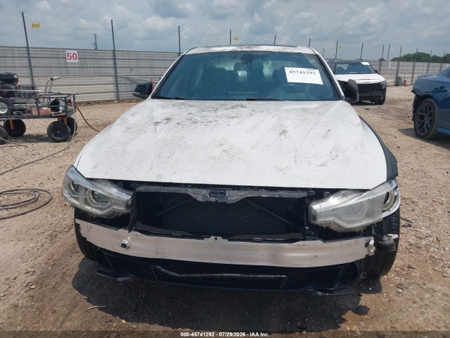 45741292 :رقم المزاد ، WBA8B3G59GNT62760 vin ، 2016 Bmw 340i مزاد بيع