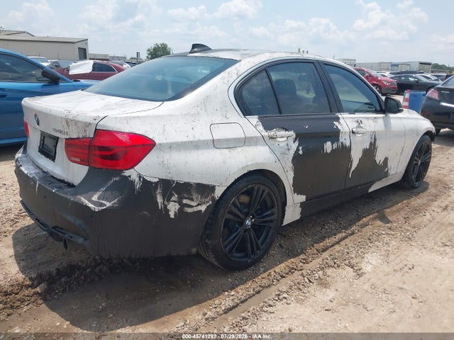 45741292 :رقم المزاد ، WBA8B3G59GNT62760 vin ، 2016 Bmw 340i مزاد بيع