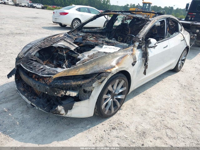 Продажа на аукционе авто 2024 Tesla Model 3 Long Range Dual Motor All-wheel Drive, vin: 5YJ3E1EB7RF811047, номер лота: 45741361