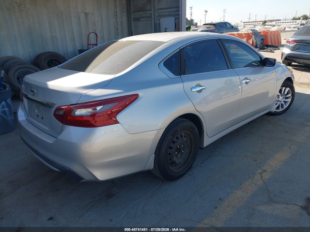 1N4AL3APXJC110083 Nissan Altima 2.5 S