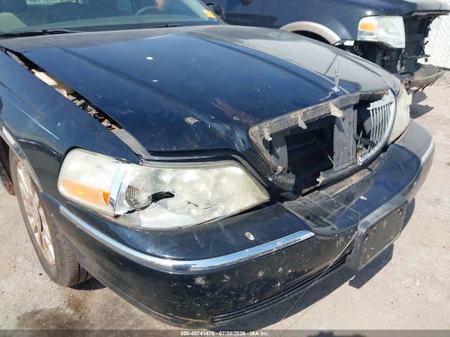 Продаж на аукціоні авто 2007 Lincoln Town Car Signature, vin: 1LNHM81V87Y603799, номер лоту: 45741475