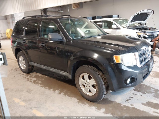 2011 Ford Escape Xlt მანქანა იყიდება აუქციონზე, vin: 1FMCU0D74BKA26077, აუქციონის ნომერი: 45741483
