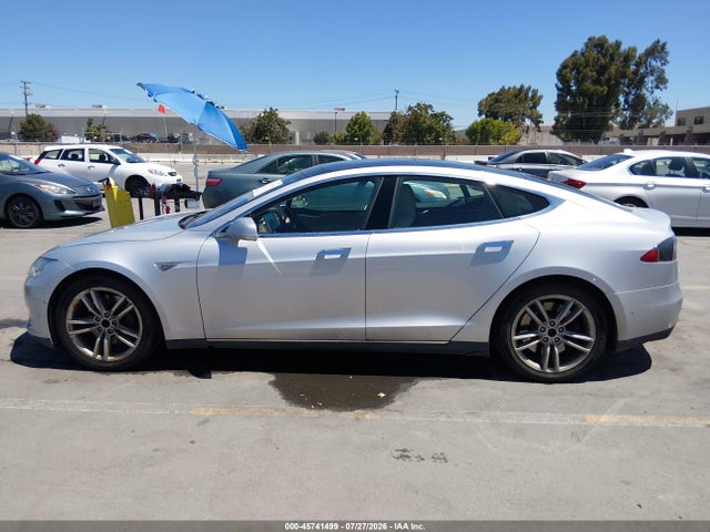 Tesla Model S 60/70/85 2015 5YJSA1H16FF083999 Image 13