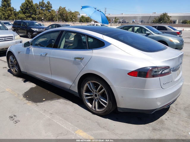 Tesla Model S 60/70/85 2015 5YJSA1H16FF083999 Image 3