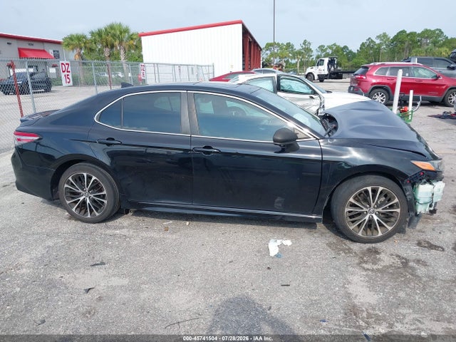 2019 Toyota Camry Se მანქანა იყიდება აუქციონზე, vin: 4T1B11HK8KU706884, აუქციონის ნომერი: 45741504