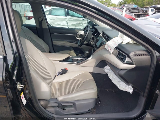 2019 Toyota Camry Se მანქანა იყიდება აუქციონზე, vin: 4T1B11HK8KU706884, აუქციონის ნომერი: 45741504