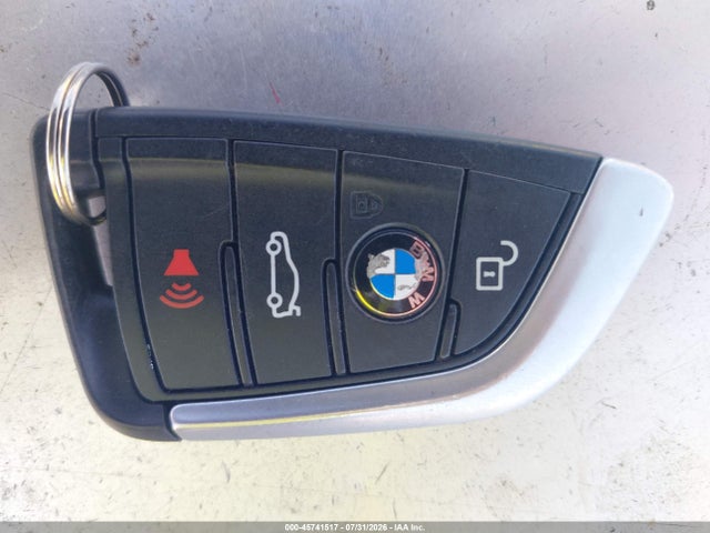 5UXTR7C57KLE96677 BMW X3 Sdrive30i
