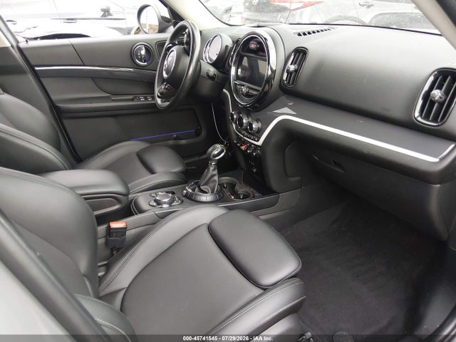 45741545 :رقم المزاد ، WMZYT5C32H3D81070 vin ، 2017 Mini Countryman Cooper S مزاد بيع