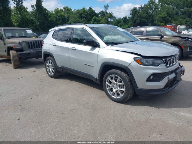 Auction sale of the 2024 Jeep Compass Latitude Lux Fwd, vin: 3C4NJDFN0RT121950, lot number: 45741556