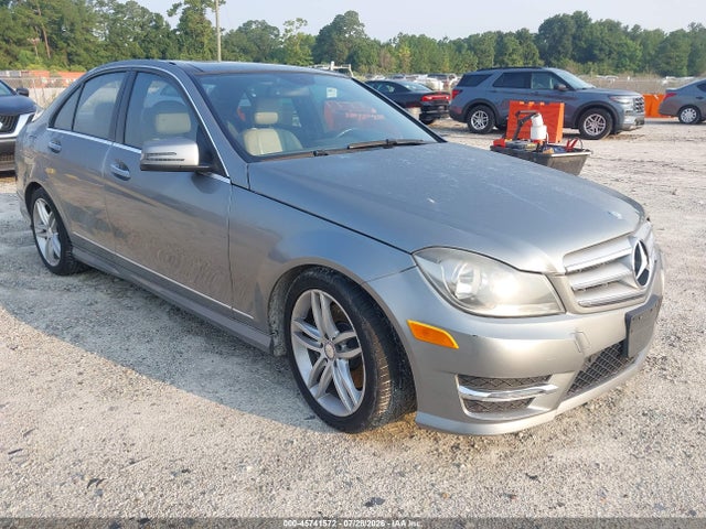 45741572 :رقم المزاد ، WDDGF8AB5DR283840 vin ، 2013 Mercedes-benz C 300 Sport 4matic مزاد بيع