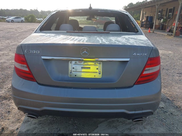 2013 Mercedes-benz C 300 Sport 4matic მანქანა იყიდება აუქციონზე, vin: WDDGF8AB5DR283840, აუქციონის ნომერი: 45741572