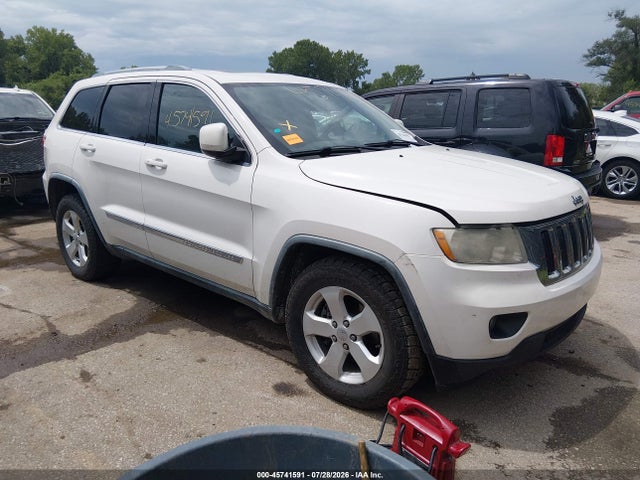 2011 Jeep Grand Cherokee Laredo მანქანა იყიდება აუქციონზე, vin: 1J4RR4GT7BC670337, აუქციონის ნომერი: 45741591