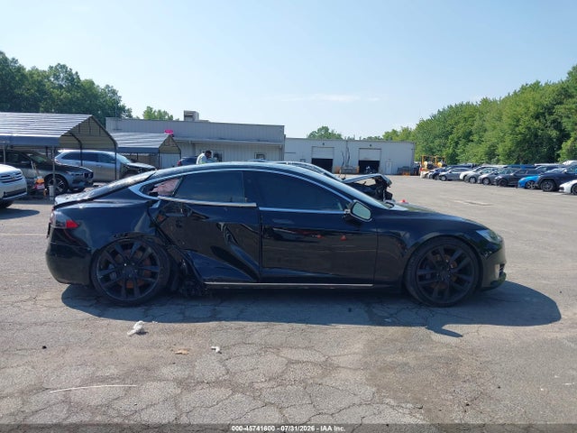 Продажа на аукционе авто 2018 Tesla Model S 100d/75d/p100d, vin: 5YJSA1E24JF277825, номер лота: 45741600