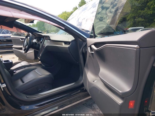 Продажа на аукционе авто 2018 Tesla Model S 100d/75d/p100d, vin: 5YJSA1E24JF277825, номер лота: 45741600