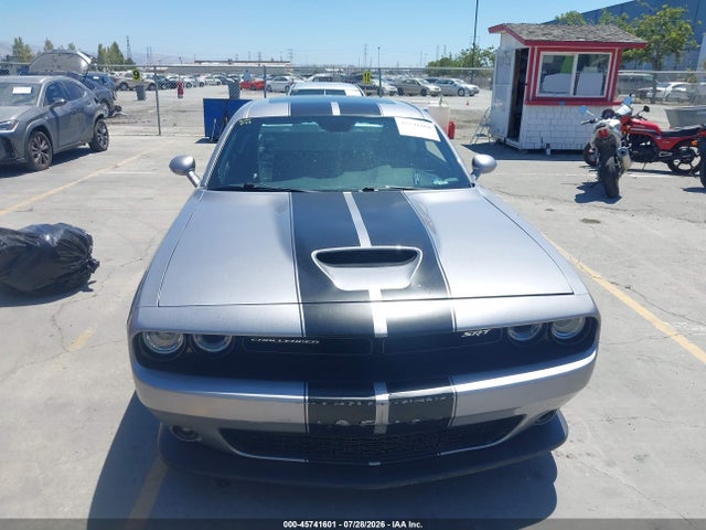 2C3CDZDJ6GH164517 Dodge Challenger Srt 392