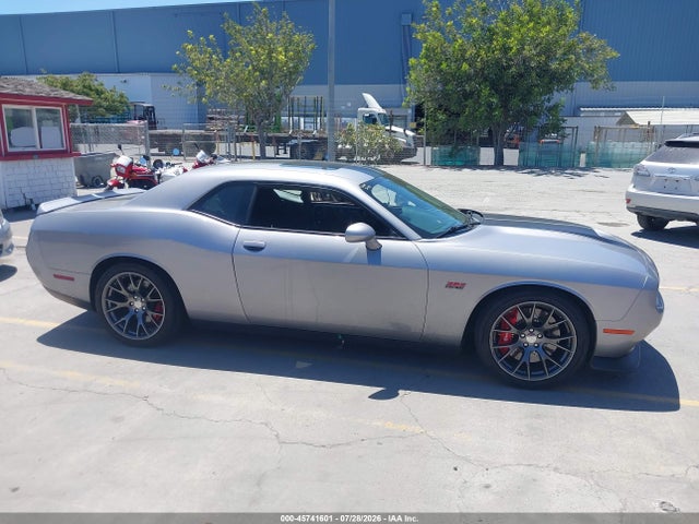 2C3CDZDJ6GH164517 Dodge Challenger Srt 392