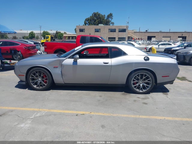 2C3CDZDJ6GH164517 Dodge Challenger Srt 392