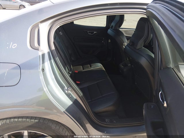 Aukcja sprzedaży 2019 Volvo S60 T6 Momentum, vin: 7JRA22TK3KG014767, numer aukcji: 45741604