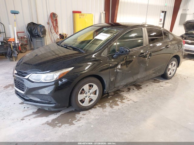 Chevrolet Cruze Ls Auto 2018 1G1BC5SM4J7179707 Image 2