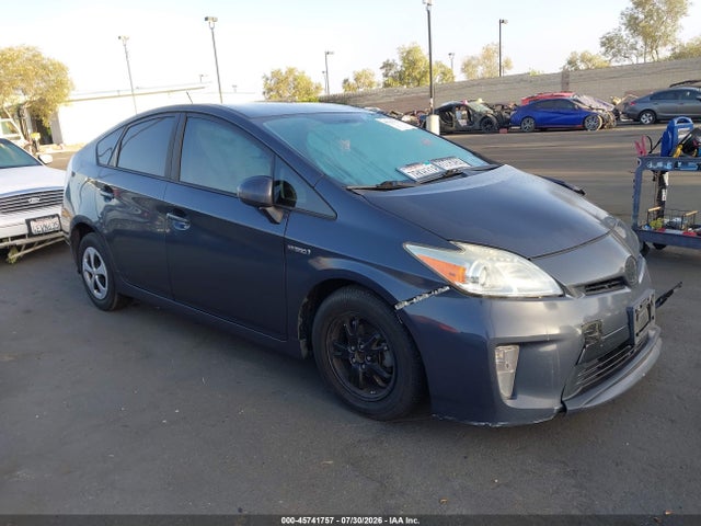 Toyota Prius Three 2015 JTDKN3DU4F0480481 Image 14
