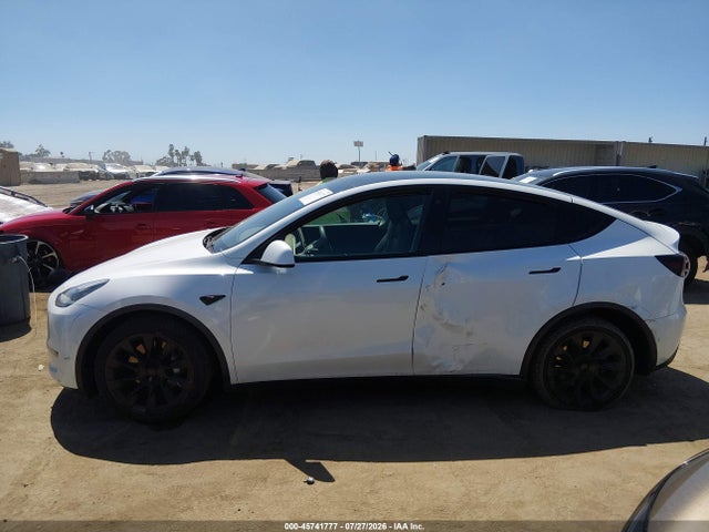 Продажа на аукционе авто 2021 Tesla Model Y Long Range Dual Motor All-wheel Drive, vin: 5YJYGDEE5MF287210, номер лота: 45741777