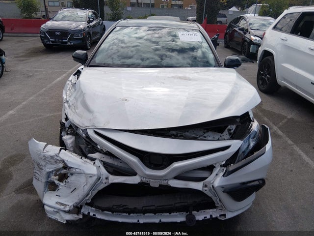 Продажа на аукционе авто 2023 Toyota Camry Xse Hybrid, vin: 4T1K31AK0PU057254, номер лота: 45741919