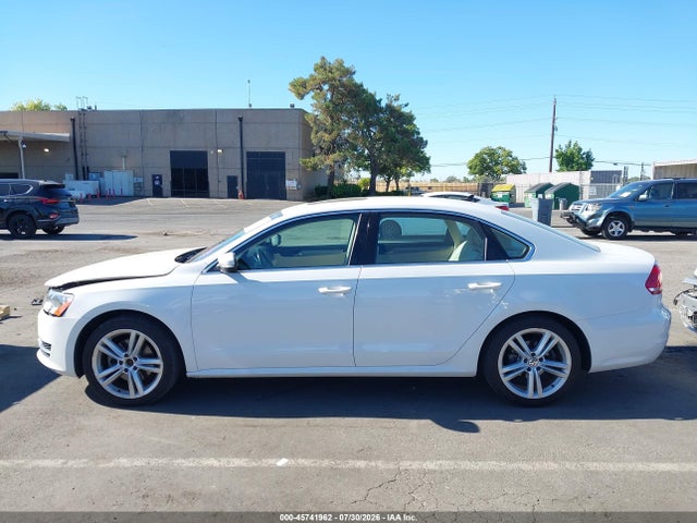 1VWBT7A39EC089734 Volkswagen Passat 1.8t Se
