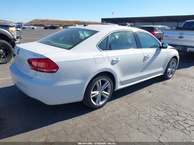 1VWBT7A39EC089734 Volkswagen Passat 1.8t Se