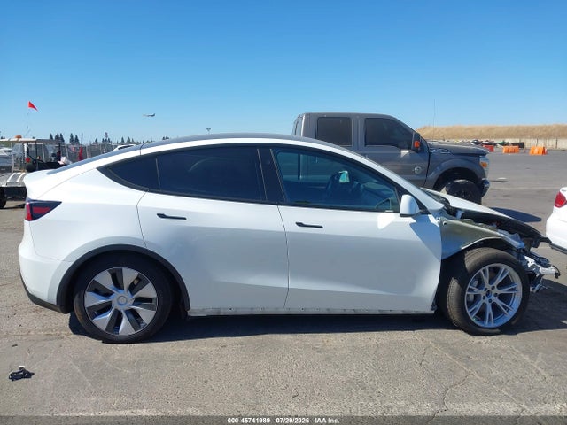 Aukcja sprzedaży 2024 Tesla Model Y Long Range Dual Motor All-wheel Drive, vin: 7SAYGDEE4RF059824, numer aukcji: 45741989