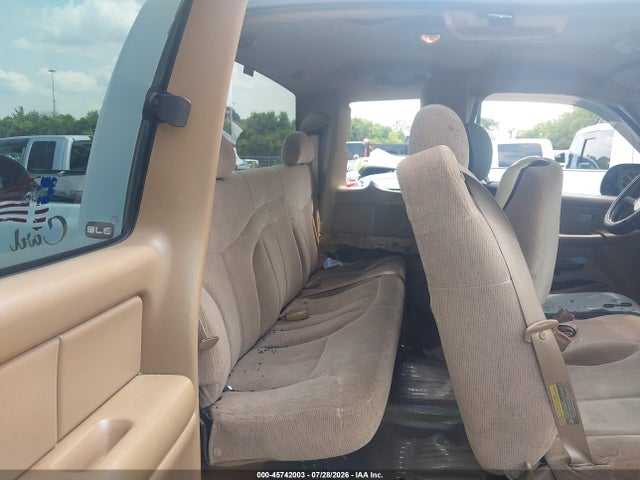 45742003 :رقم المزاد ، 2GTEK19V4X1557559 vin ، 1999 Gmc New Sierra 1500 Sle مزاد بيع