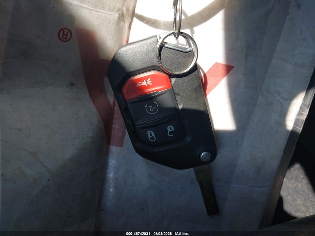45742031 :رقم المزاد ، 1C4HJXEG5NW247923 vin ، 2022 Jeep Wrangler Unlimited Sahara 4x4 مزاد بيع