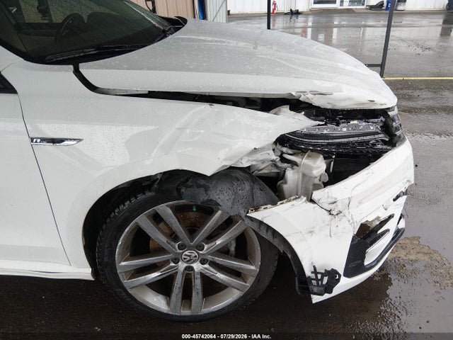 Продажа на аукционе авто 2018 Volkswagen Passat 2.0t R-line/2.0t S, vin: 1VWAA7A36JC028353, номер лота: 45742064