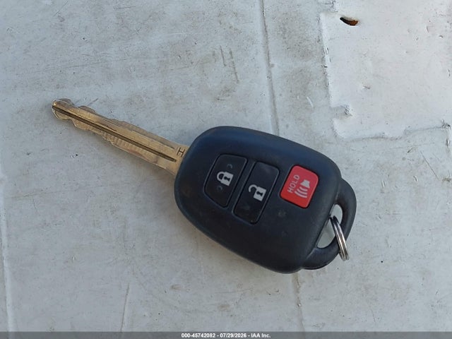 Toyota RAV4 LE 2015 2T3BFREV3FW230300 Image 11