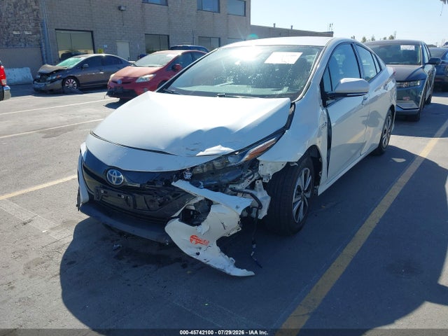 45742100 :رقم المزاد ، JTDKARFP6J3076708 vin ، 2018 Toyota Prius Prime Plus مزاد بيع