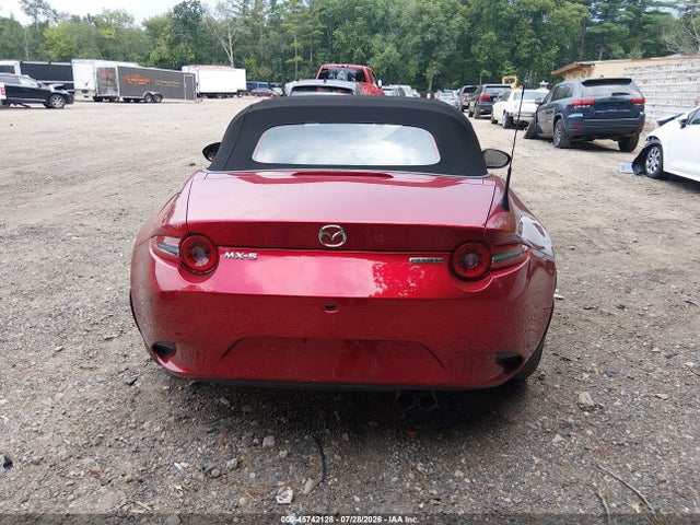45742128 :رقم المزاد ، JM1NDAB77S0651669 vin ، 2025 Mazda Mx-5 Miata Sport مزاد بيع