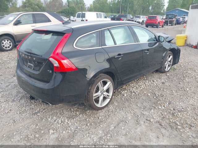 2017 Volvo V60 T5 Premier მანქანა იყიდება აუქციონზე, vin: YV140MEK0H1346990, აუქციონის ნომერი: 45742129