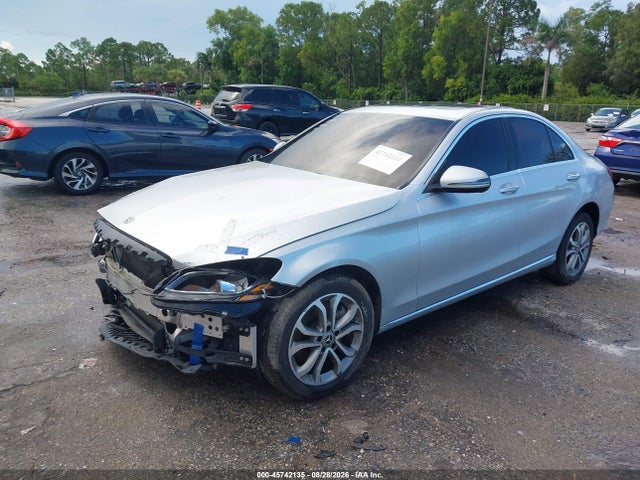 Продаж на аукціоні авто 2018 Mercedes-benz C 300 4matic, vin: 55SWF4KB6JU241870, номер лоту: 45742135