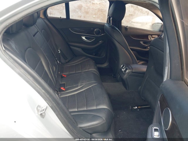 Продаж на аукціоні авто 2018 Mercedes-benz C 300 4matic, vin: 55SWF4KB6JU241870, номер лоту: 45742135