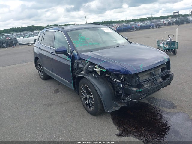 2021 Volkswagen Tiguan 2.0t Se/2.0t Se R-line Black/2.0t Sel მანქანა იყიდება აუქციონზე, vin: 3VV2B7AX6MM021656, აუქციონის ნომერი: 45742144