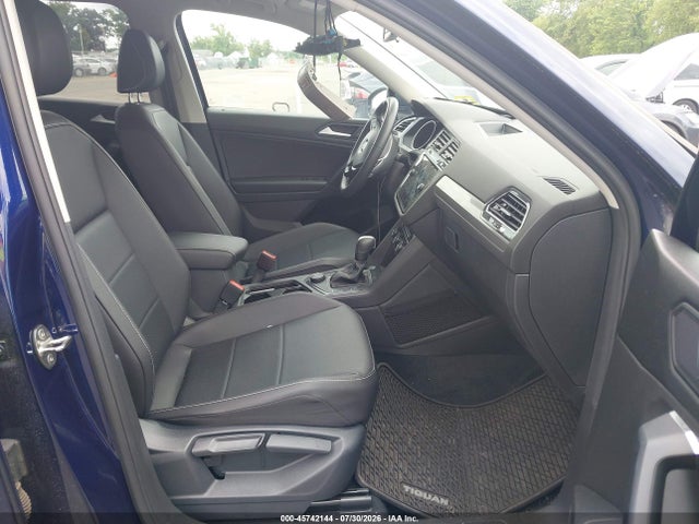 45742144 :رقم المزاد ، 3VV2B7AX6MM021656 vin ، 2021 Volkswagen Tiguan 2.0t Se/2.0t Se R-line Black/2.0t Sel مزاد بيع