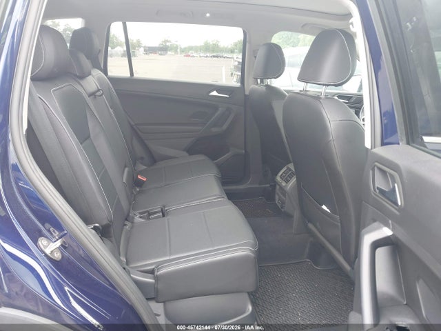 45742144 :رقم المزاد ، 3VV2B7AX6MM021656 vin ، 2021 Volkswagen Tiguan 2.0t Se/2.0t Se R-line Black/2.0t Sel مزاد بيع