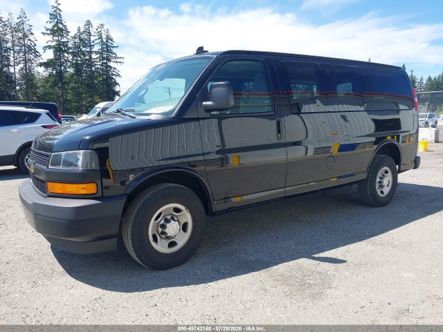 1GAWGEFGXJ1288878 Chevrolet Express 2500 Ls