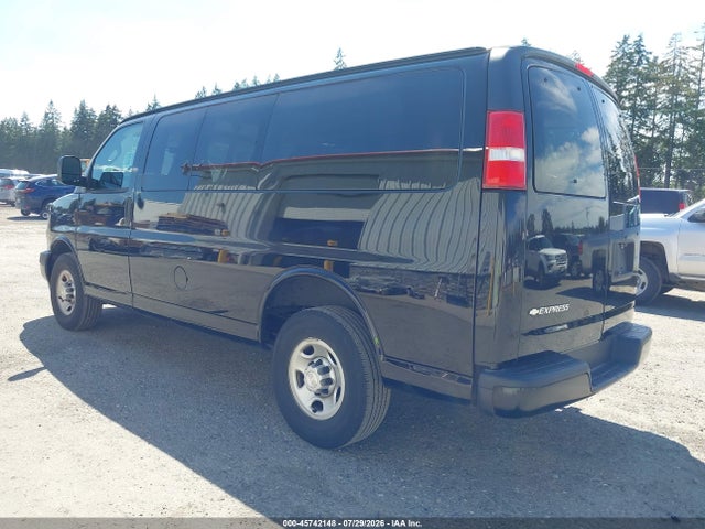 1GAWGEFGXJ1288878 Chevrolet Express 2500 Ls