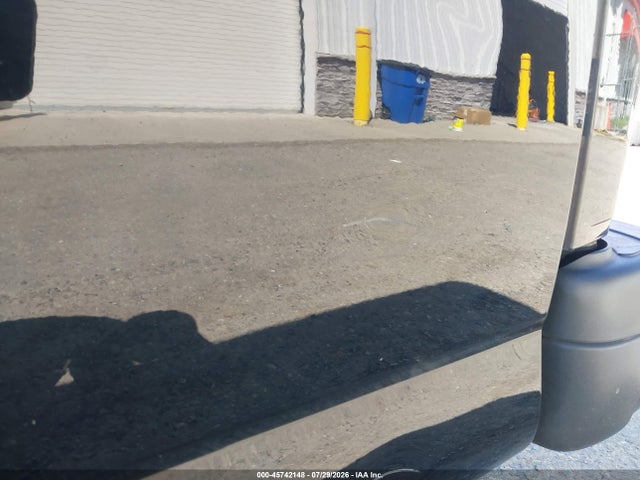 1GAWGEFGXJ1288878 Chevrolet Express 2500 Ls