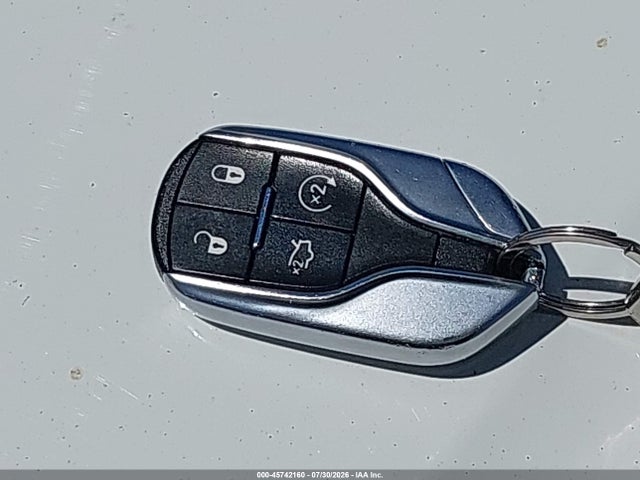 Продажа на аукционе авто 2018 Maserati Levante, vin: ZN661XUA1JX293644, номер лота: 45742160