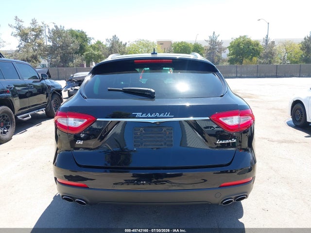 Продажа на аукционе авто 2018 Maserati Levante, vin: ZN661XUA1JX293644, номер лота: 45742160